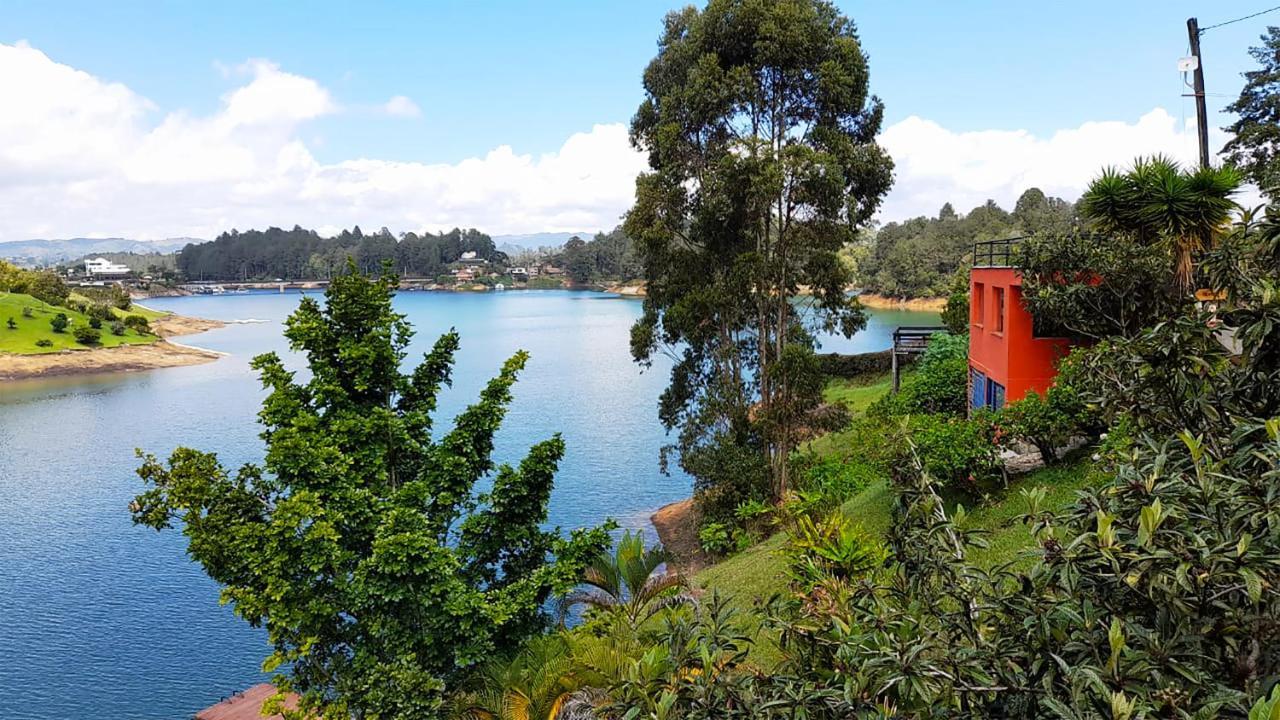 Ecolodge Bahia Del Penon Guatape Ngoại thất bức ảnh