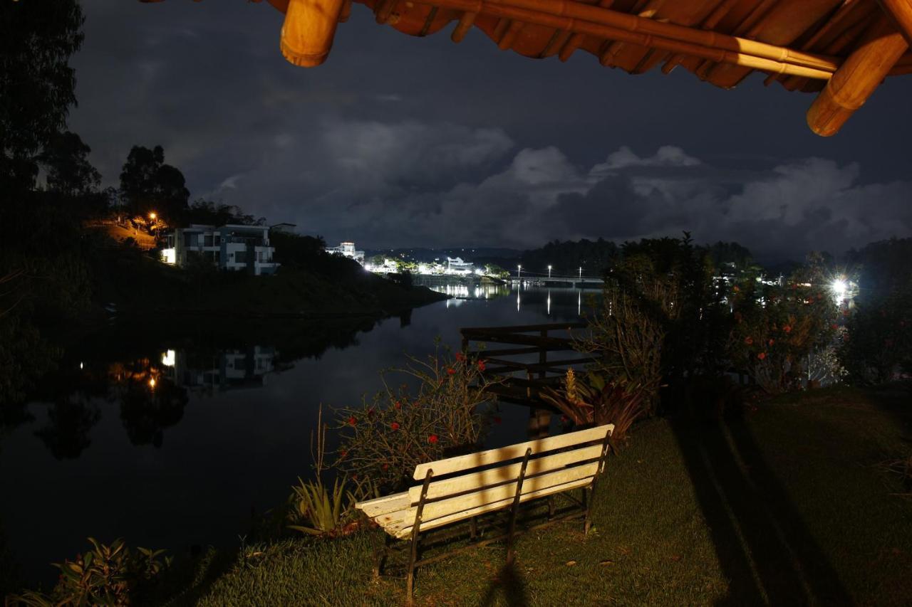 Ecolodge Bahia Del Penon Guatape Ngoại thất bức ảnh