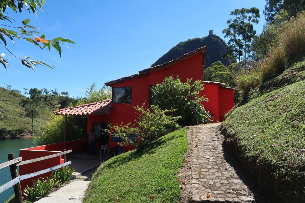 Ecolodge Bahia Del Penon Guatape Ngoại thất bức ảnh
