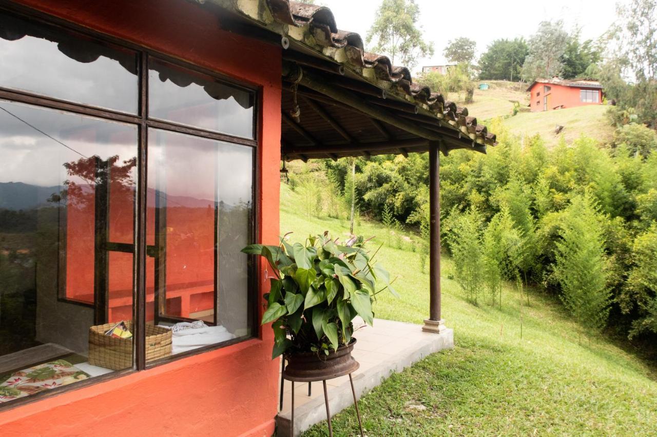 Ecolodge Bahia Del Penon Guatape Ngoại thất bức ảnh